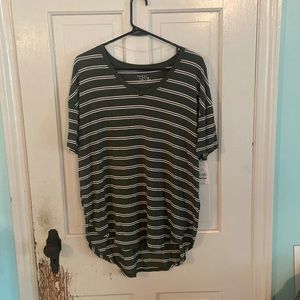 Time and Tru relaxed tee